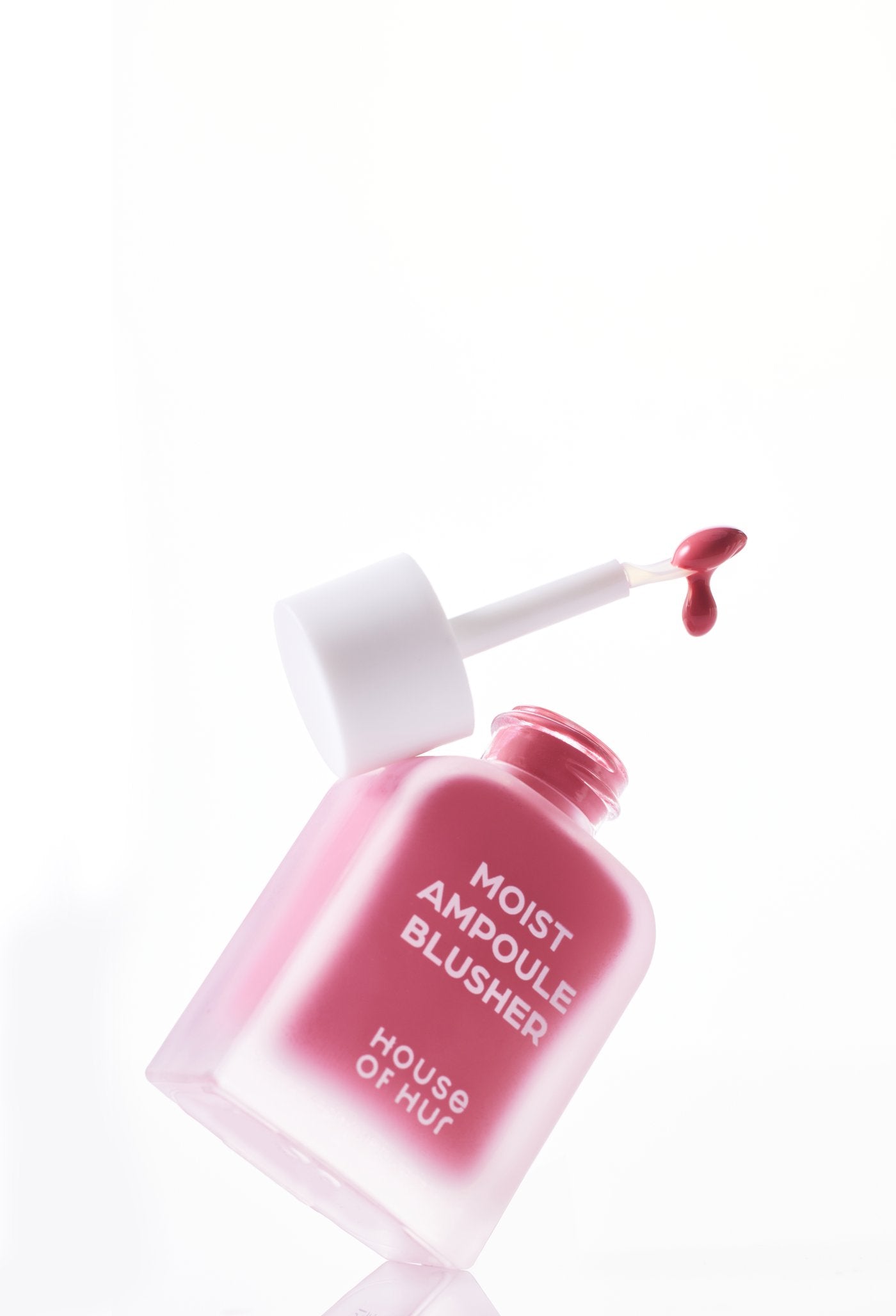 House of HUR Moist Ampoule Blusher #07 Pink Rosie - Model