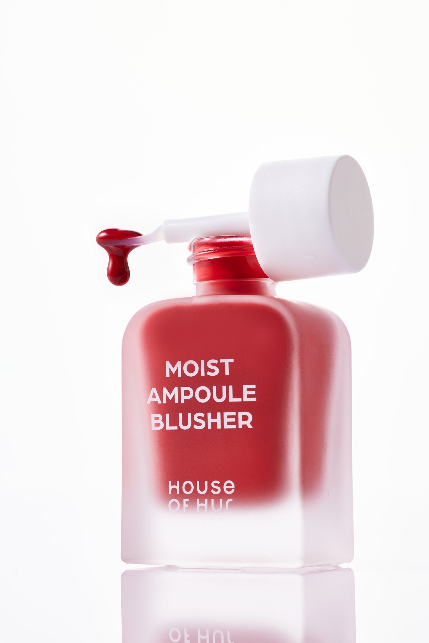 House of HUR Moist Ampoule Blusher #09 Ruby Red - Model